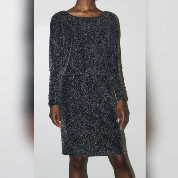 Jessica Howard Dresses & Skirts - Metallic Wedding Guest Dress